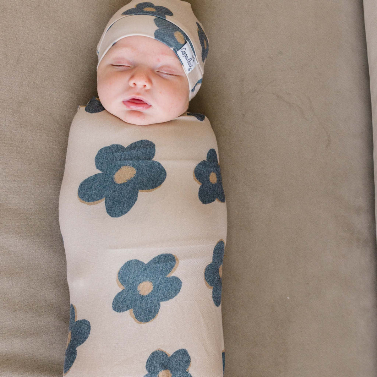 Knit Swaddle Blanket - Gemma In Tan