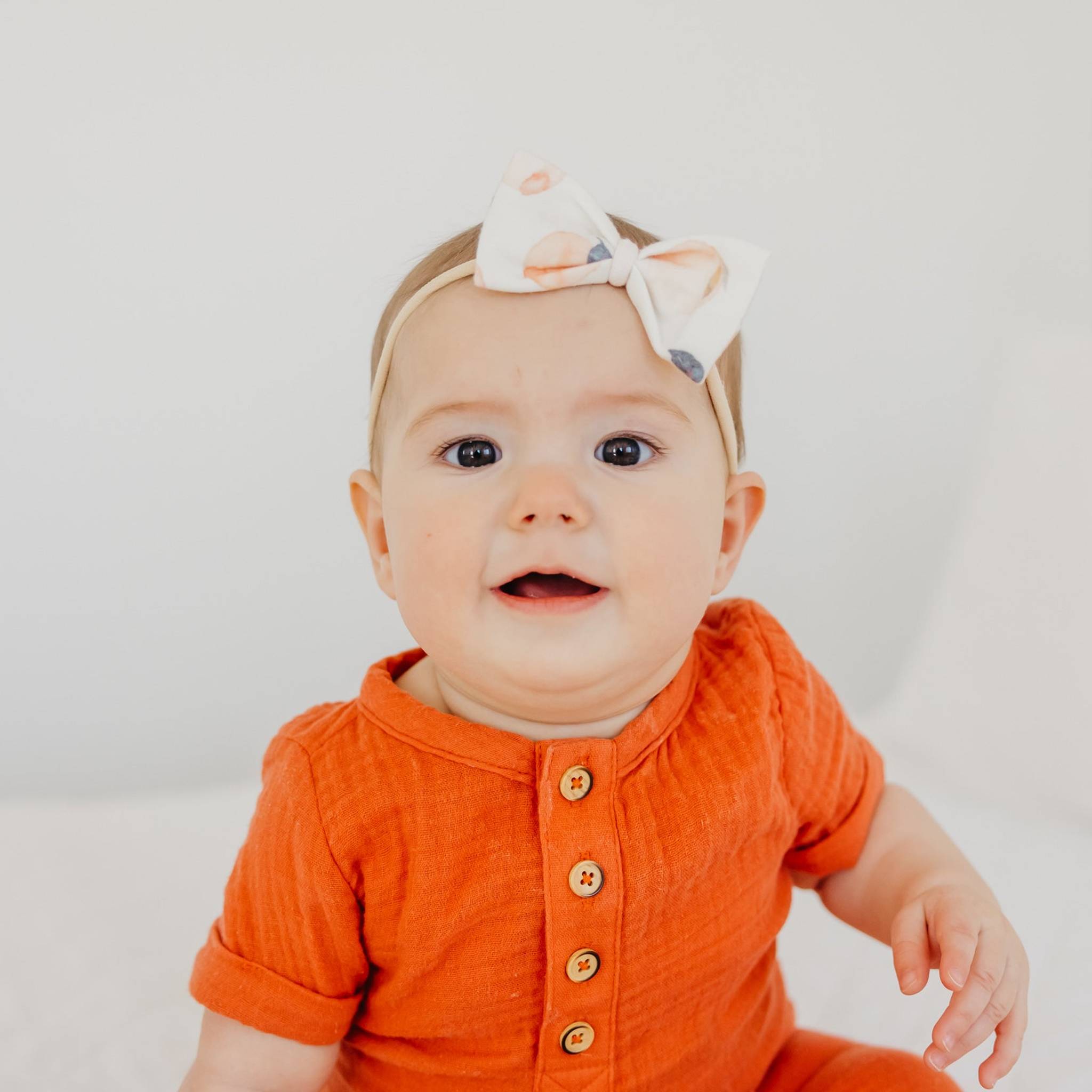 Bowtie Nylon Bow - Caroline