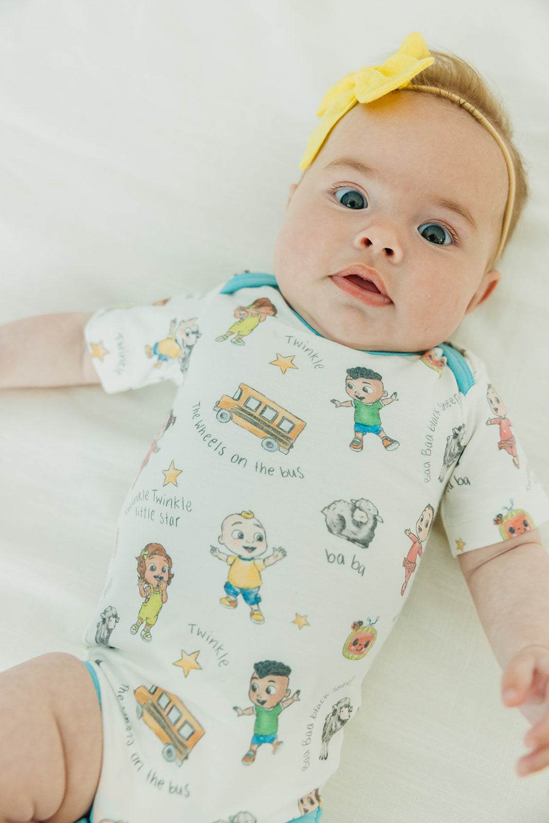 Short Sleeve Bodysuit - CoComelon Friends