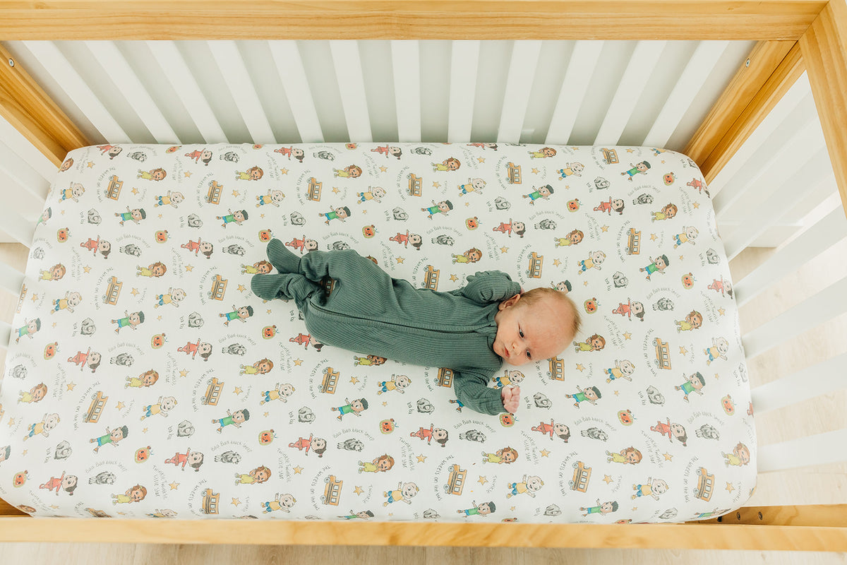 Premium Knit Fitted Crib Sheet - CoComelon Friends