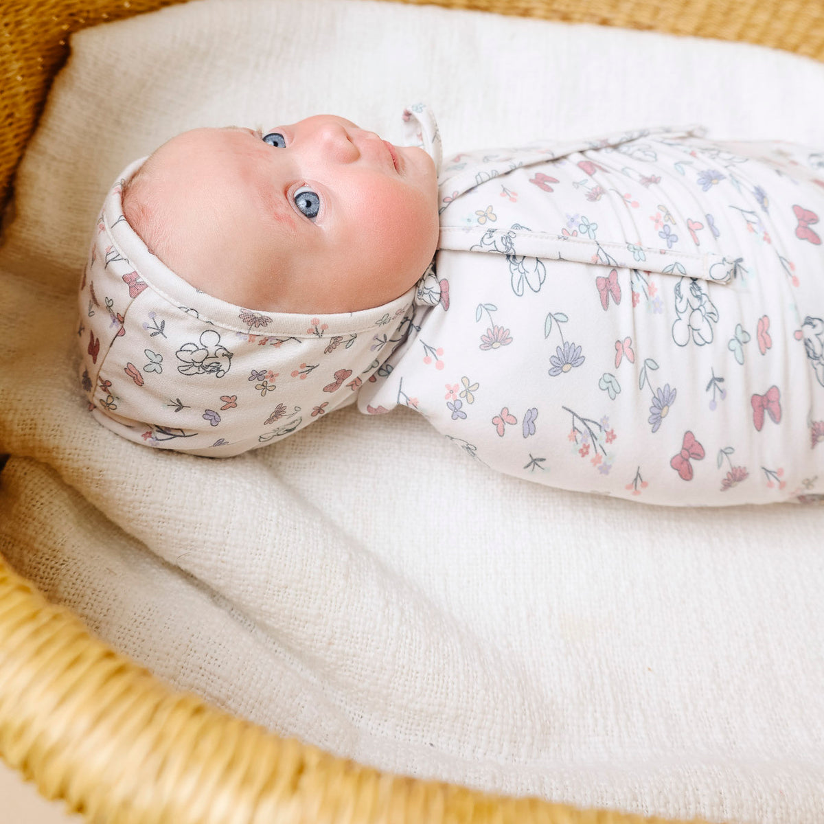 Baby Bonnet - Minnie Mouse's Bowquet