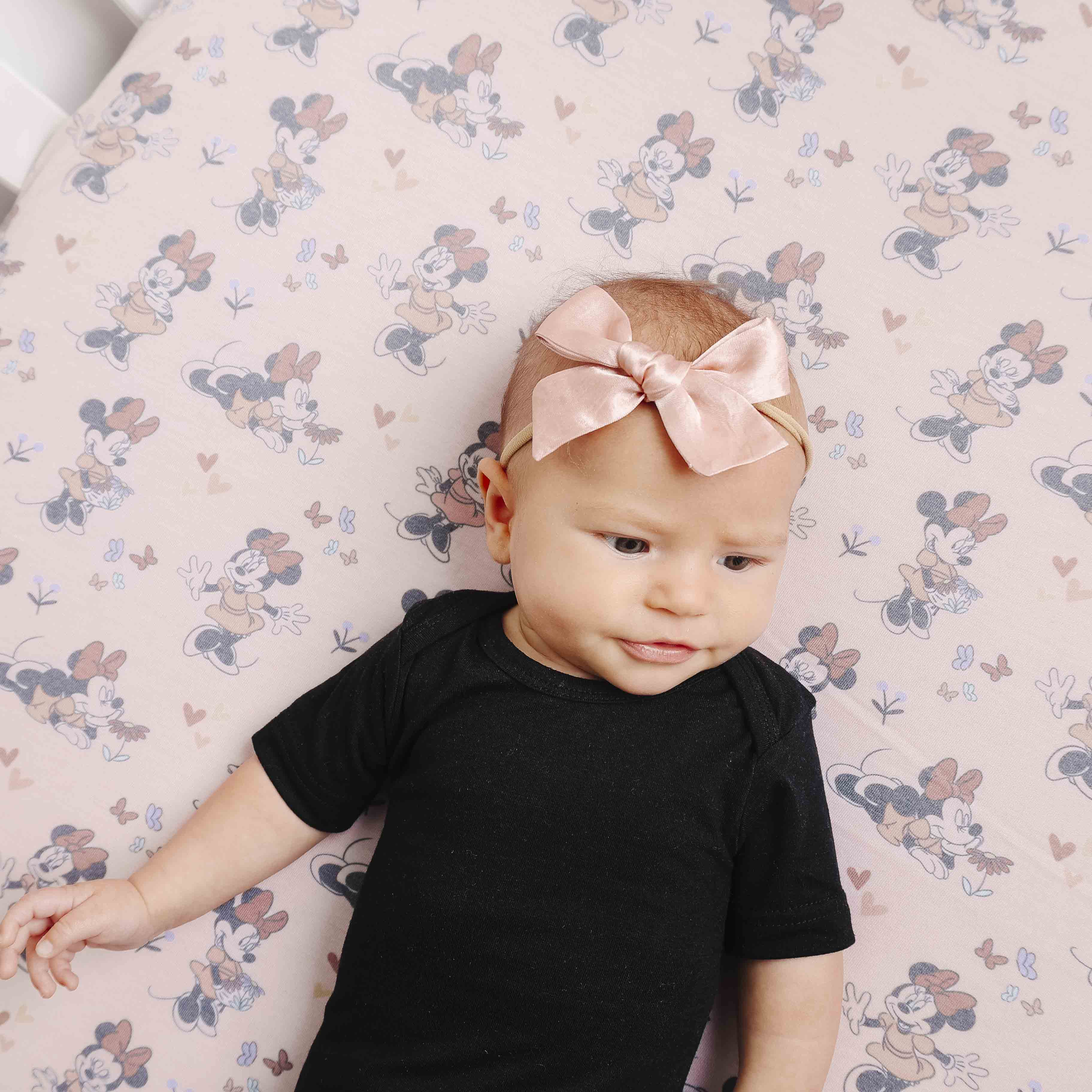 Premium Knit Fitted Crib Sheet Minnie Mouse – Copper Pearl