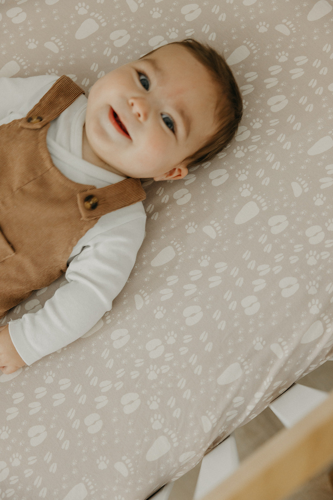 Premium Knit Fitted Crib Sheet - Tracker