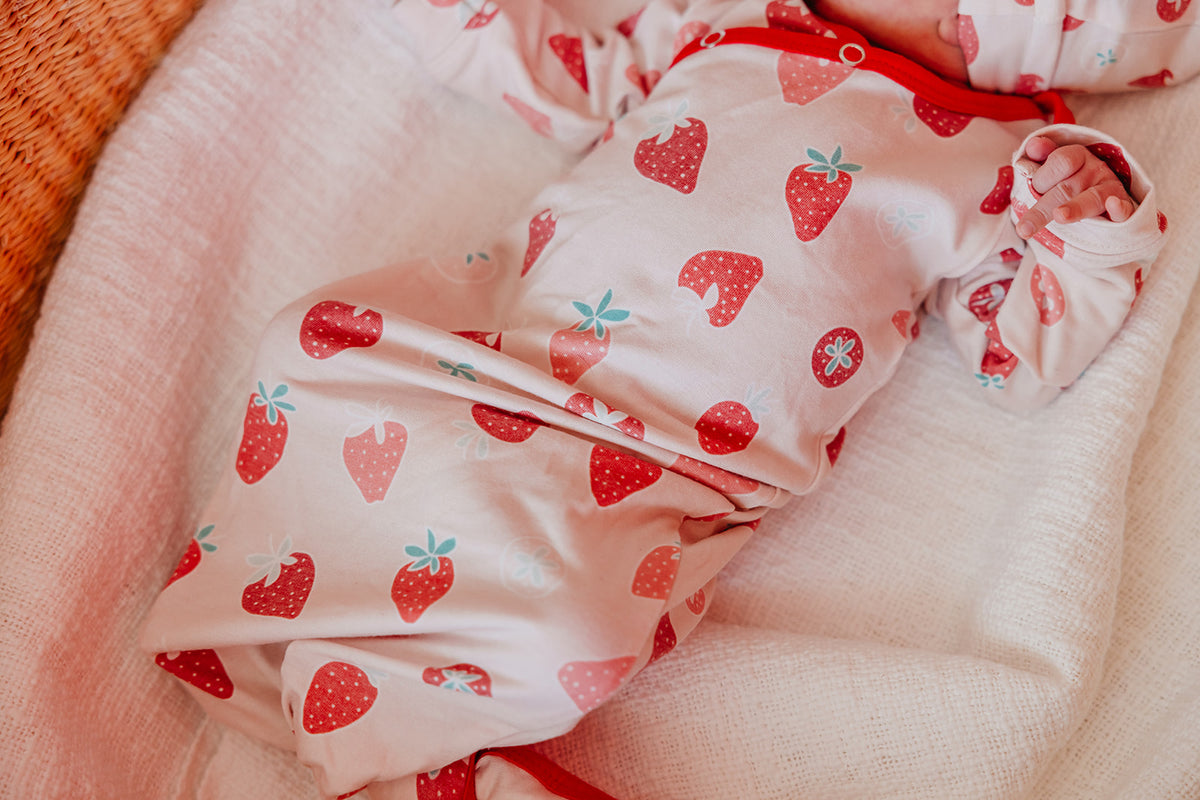 Newborn Knotted Gown - Strawberry