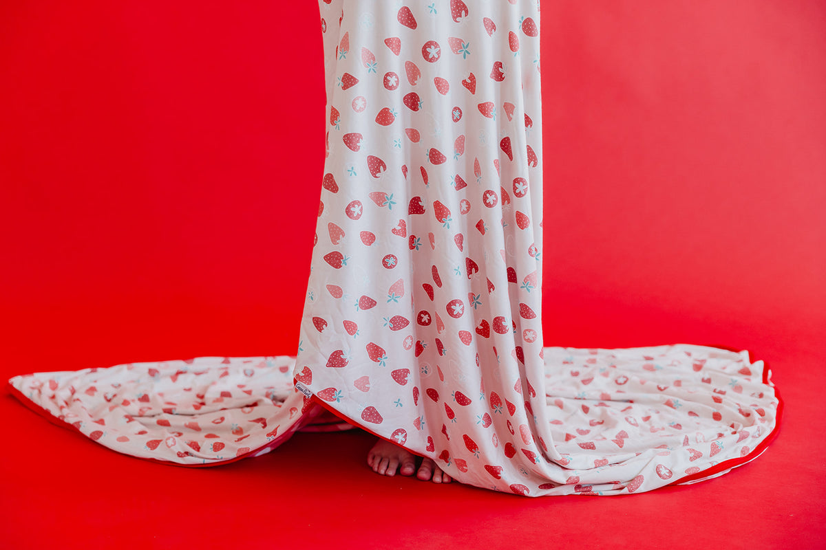 Three-Layer Jumbo Quilt - Strawberry