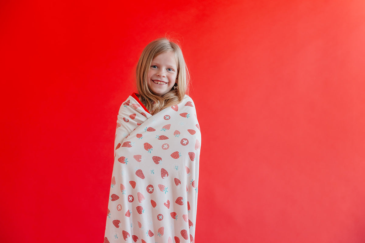 Three-Layer Jumbo Quilt - Strawberry