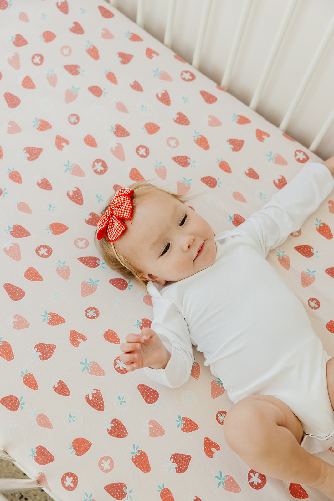 Premium Knit Fitted Crib Sheet - Strawberry