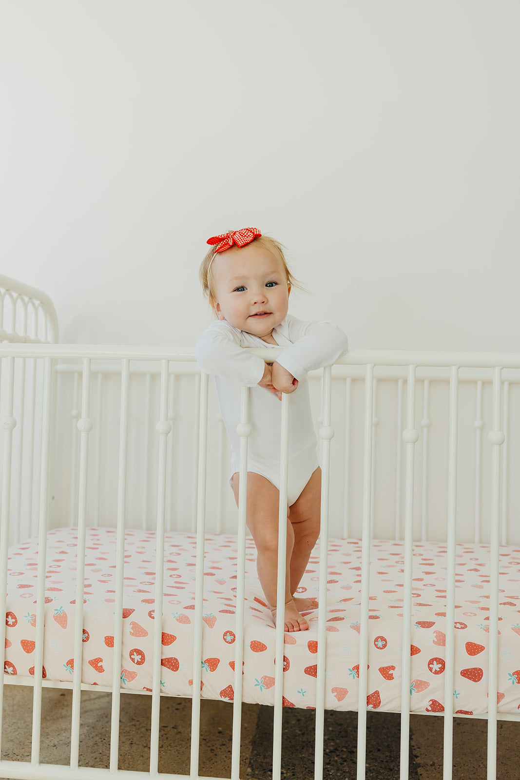 Premium Knit Fitted Crib Sheet - Strawberry