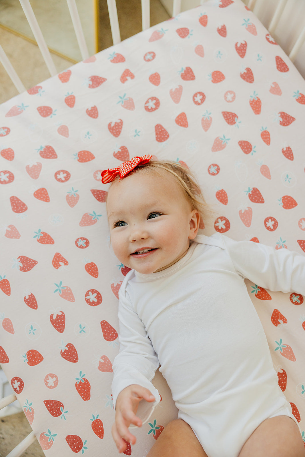 Premium Knit Fitted Crib Sheet - Strawberry