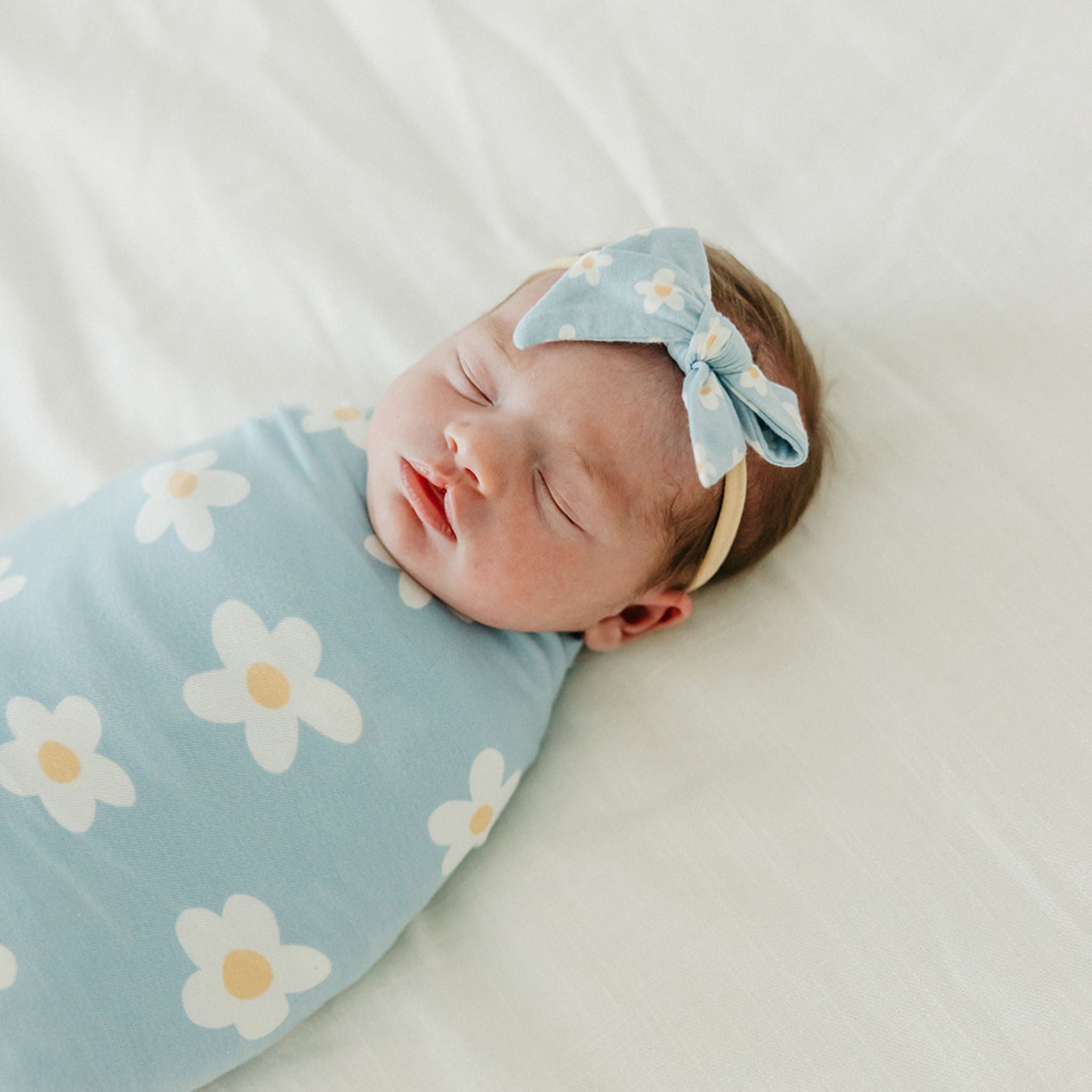 Classic Nylon Bow - Della