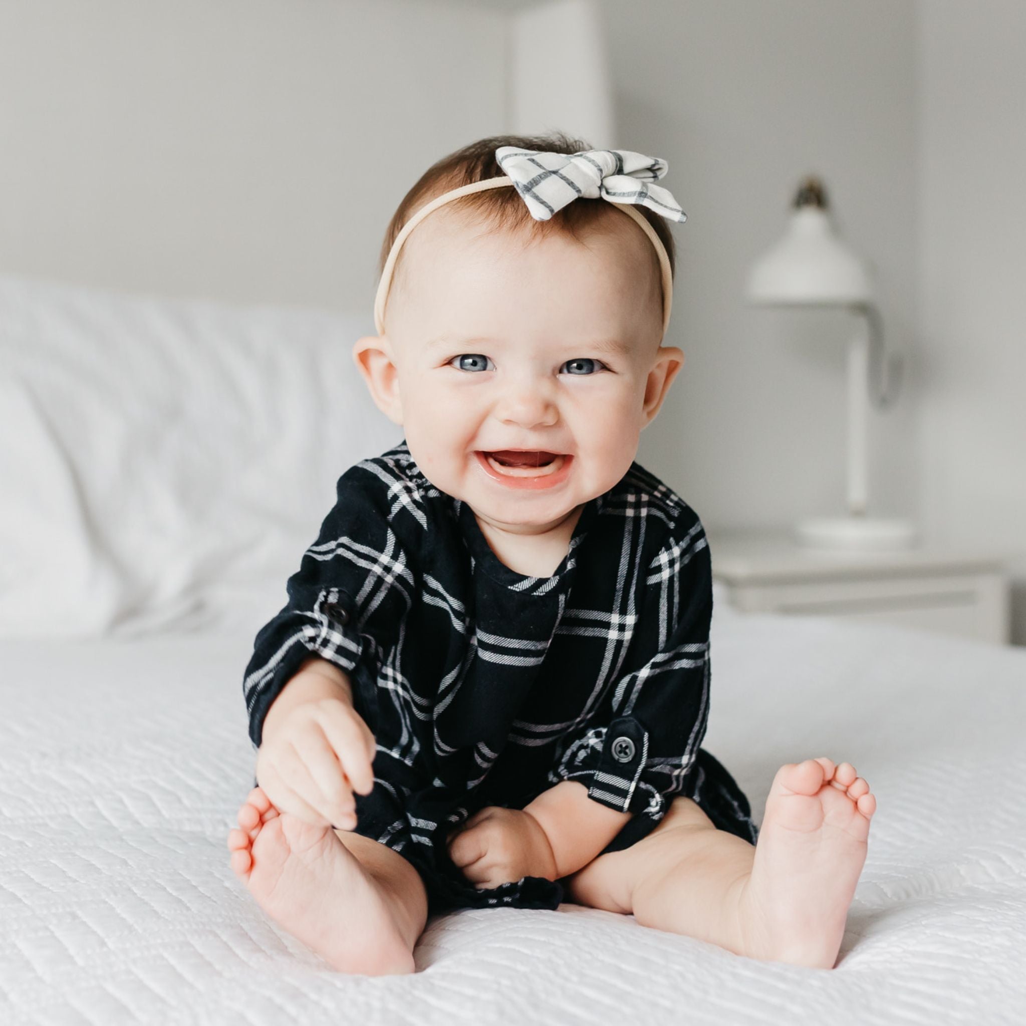 Classic Nylon Bow - Ledger