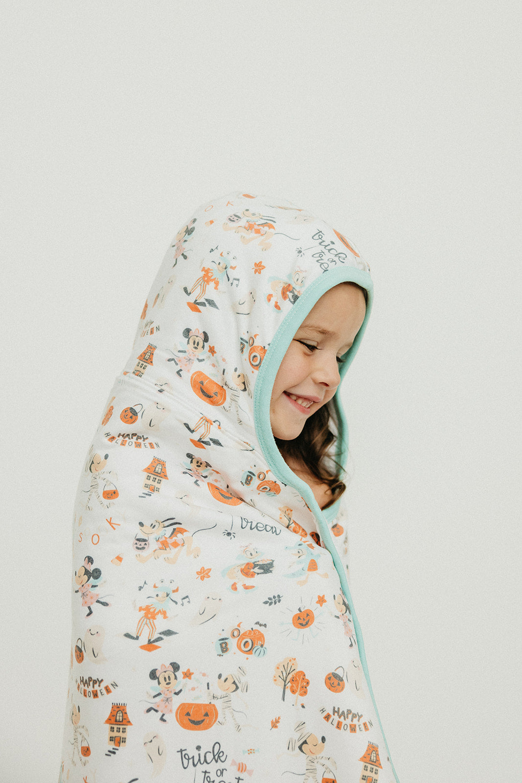 Premium Big Kid Hooded Towel - Mickey Mouse's Boo Bash