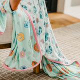 Three-Layer Jumbo Quilt - Sesame Street Retro Floral