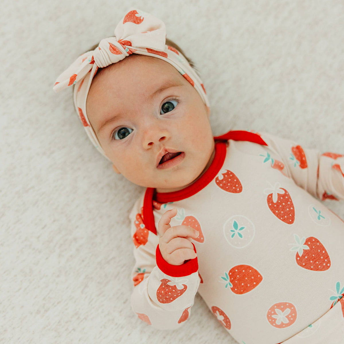 Knit Headband Bow - Strawberry