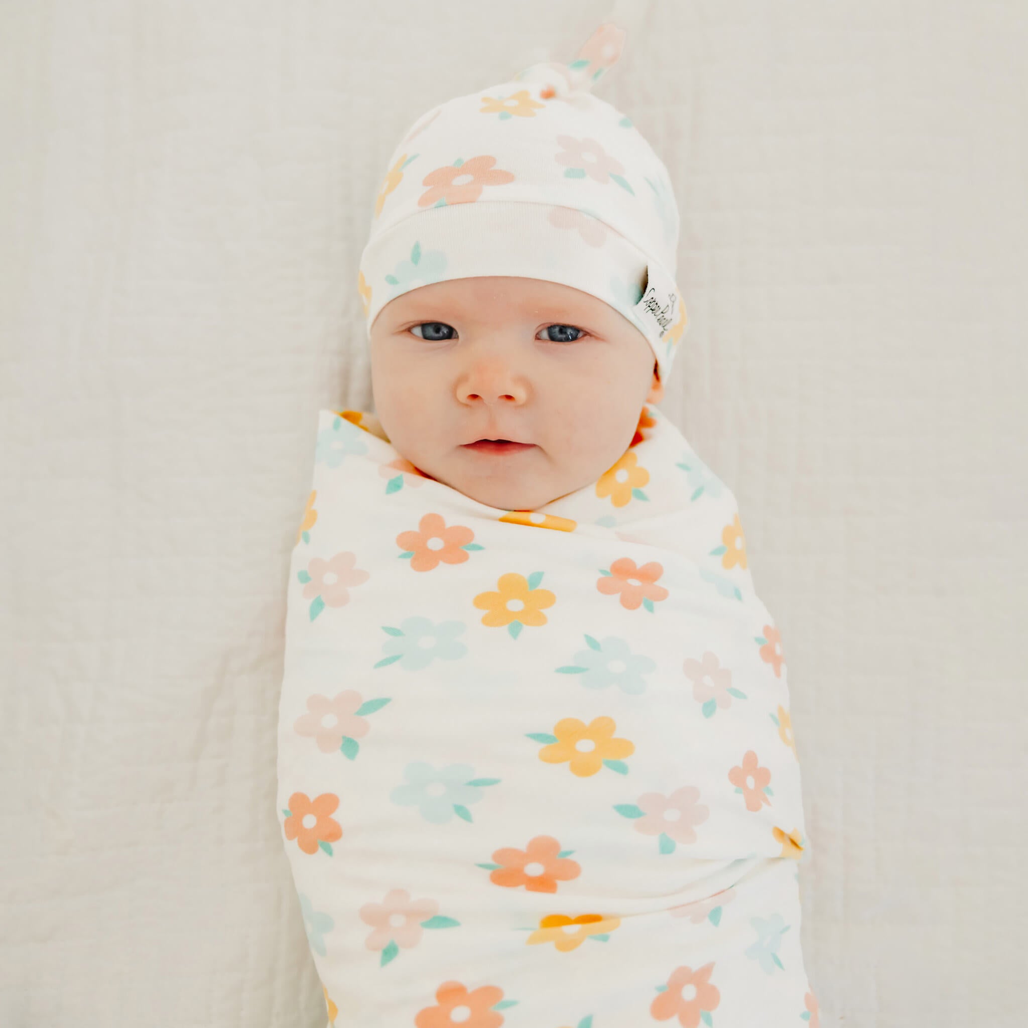 Knit Swaddle Blanket - Daisy