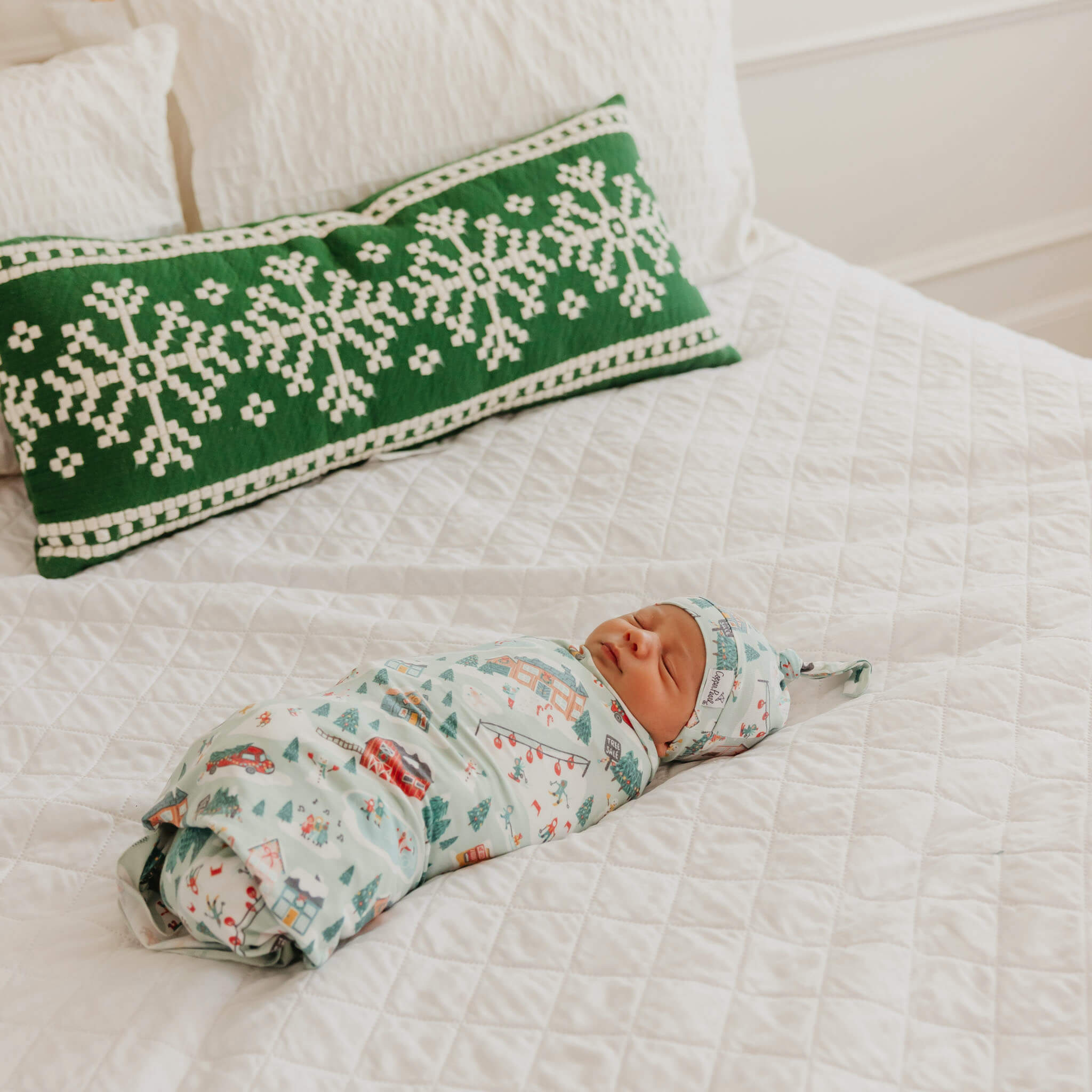 Knit Swaddle Blanket - Snowy Slopes