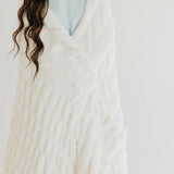 Luxe Cloud Plush Blanket - Ivory
