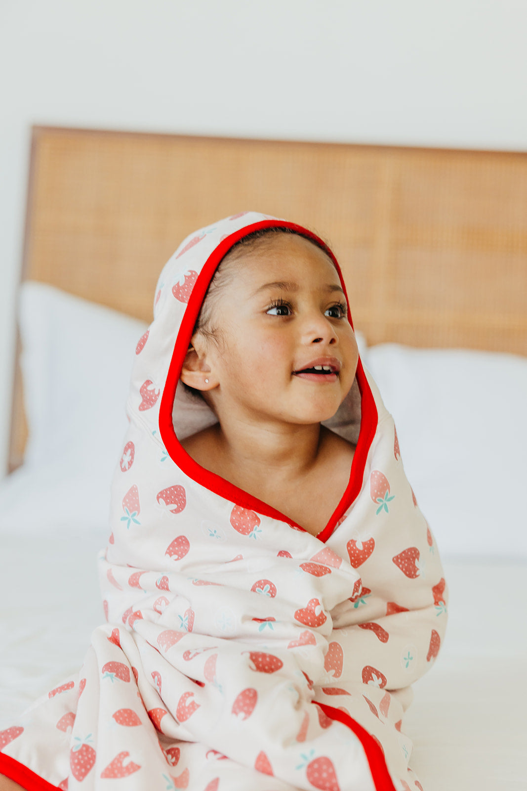 Premium Big Kid Hooded Towel - Strawberry