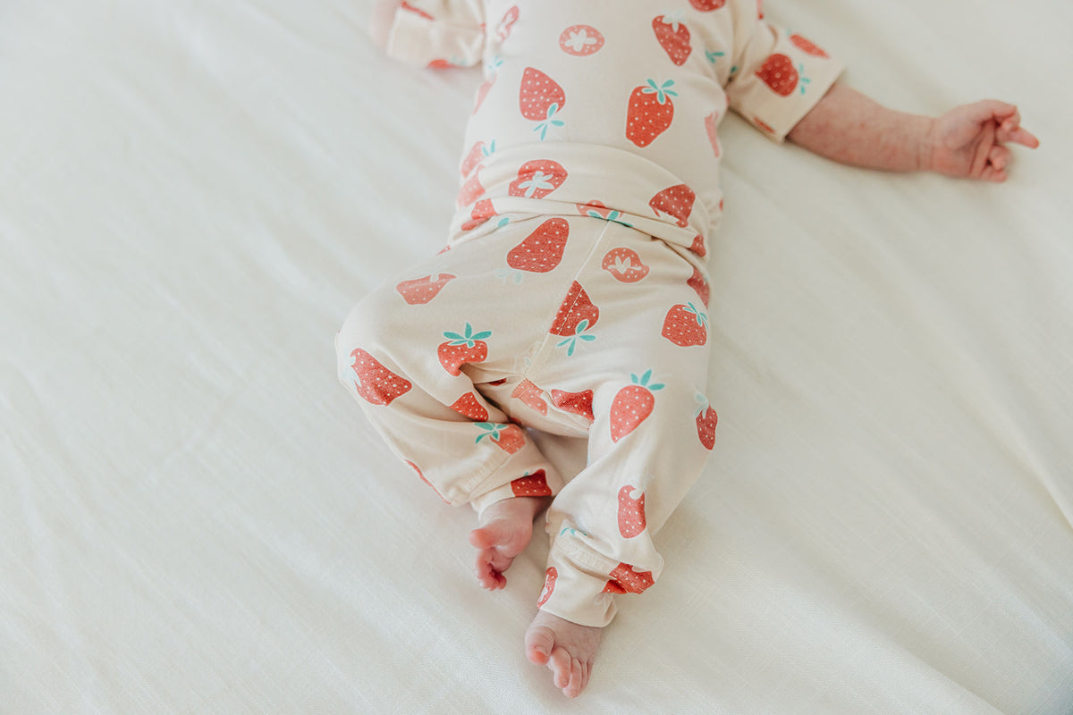 Short Sleeve Bodysuit - Strawberry