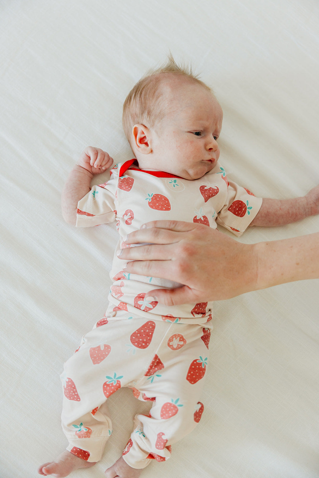 Short Sleeve Bodysuit - Strawberry