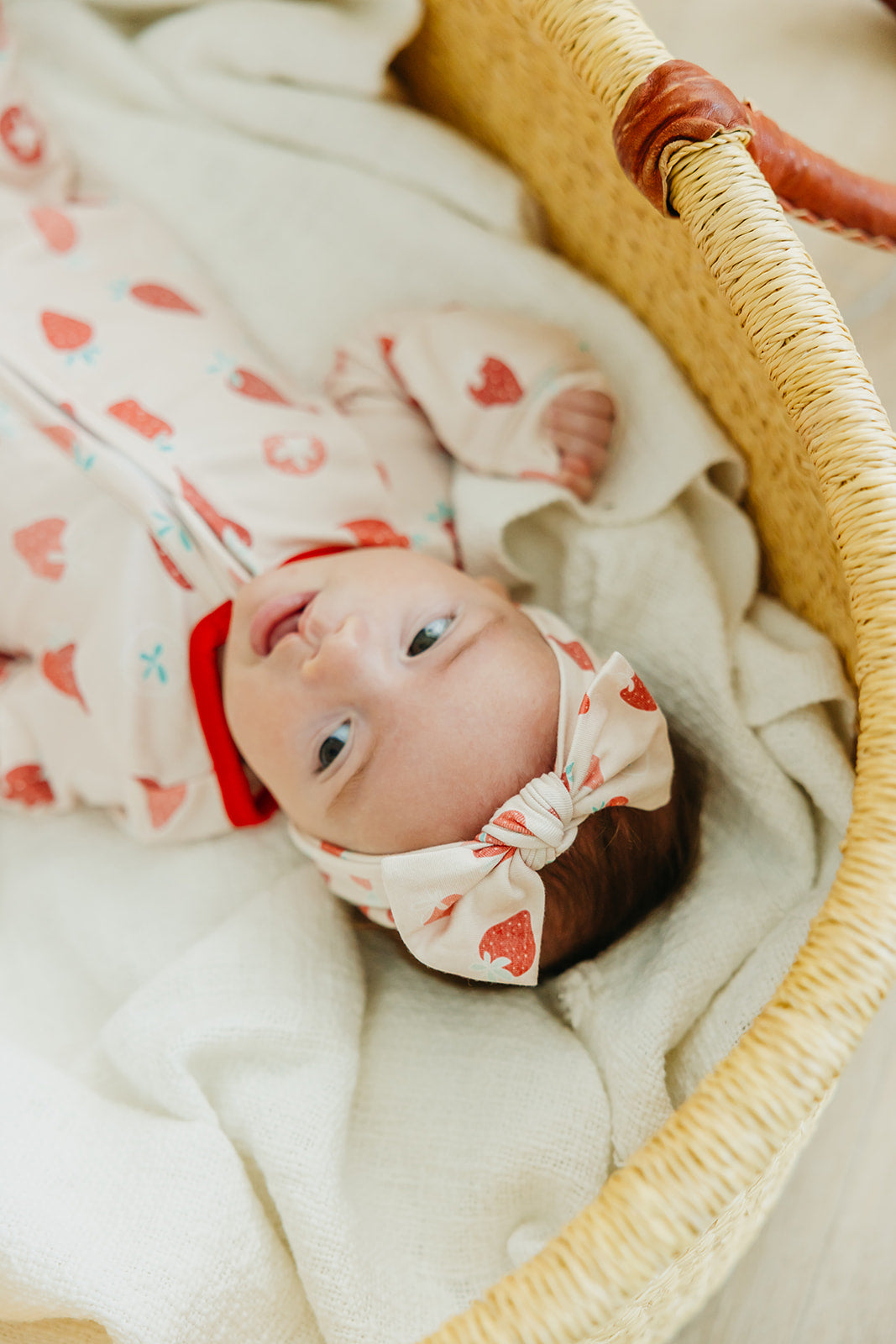 Knit Headband Bow - Strawberry