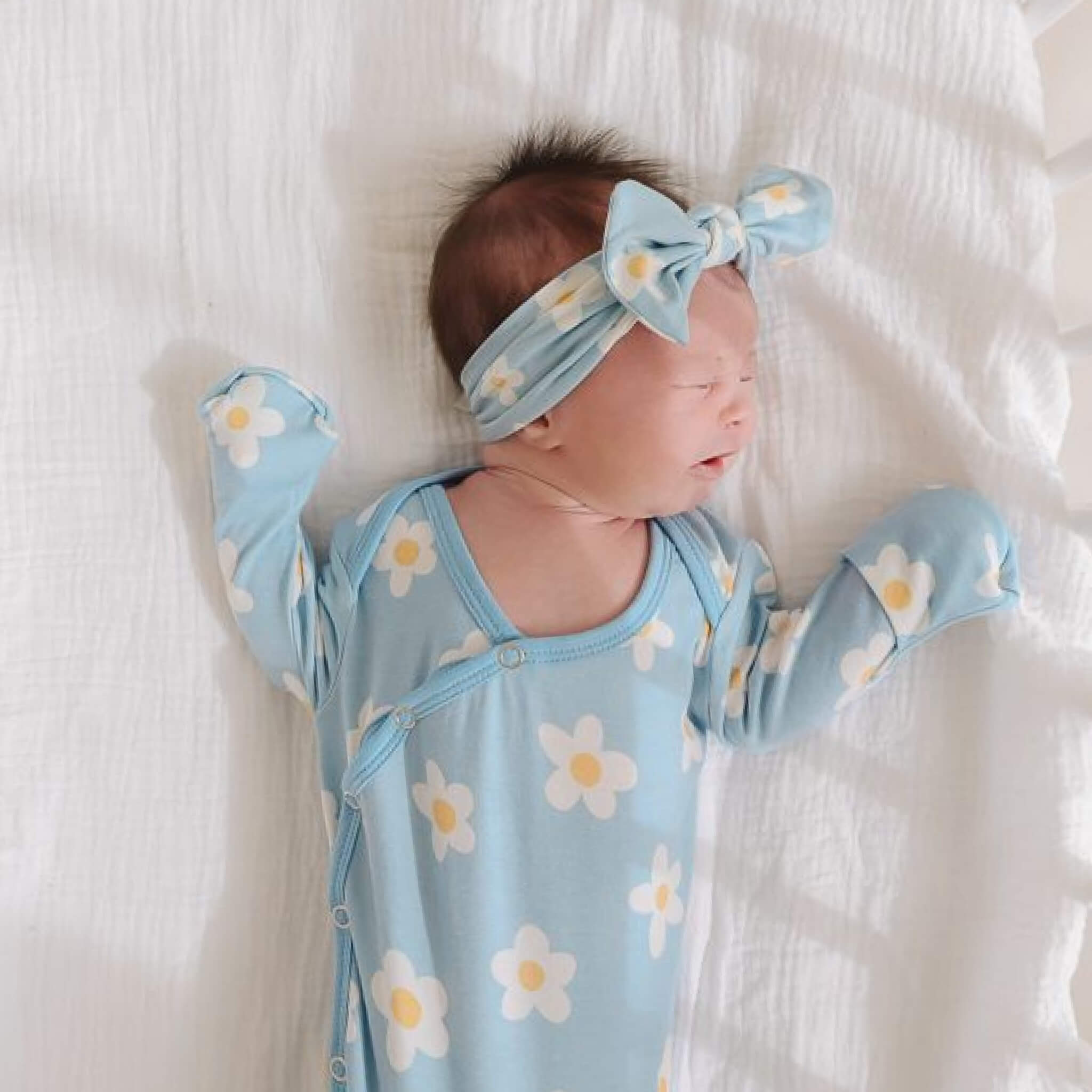 Newborn Knotted Gown - Della