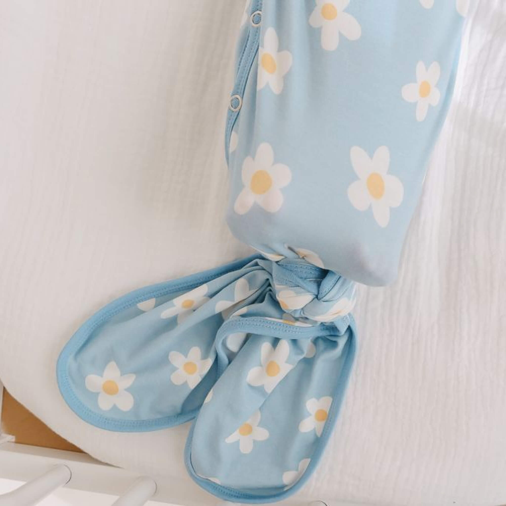 Newborn Knotted Gown - Della