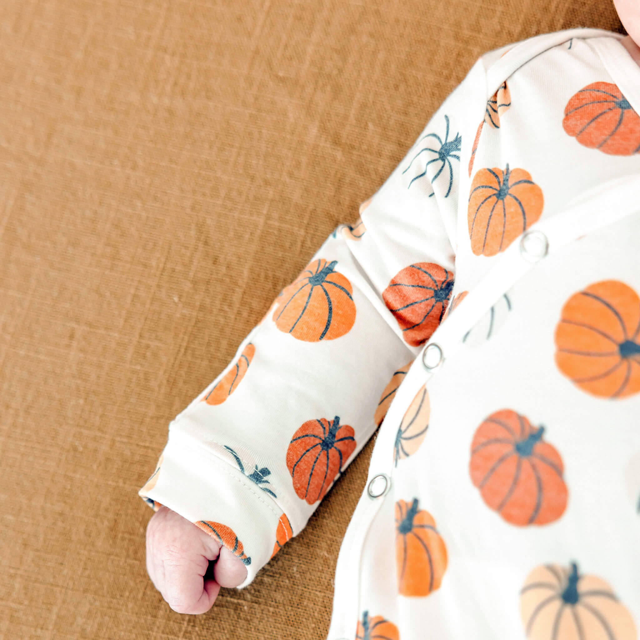 Newborn Knotted Gown - Karver