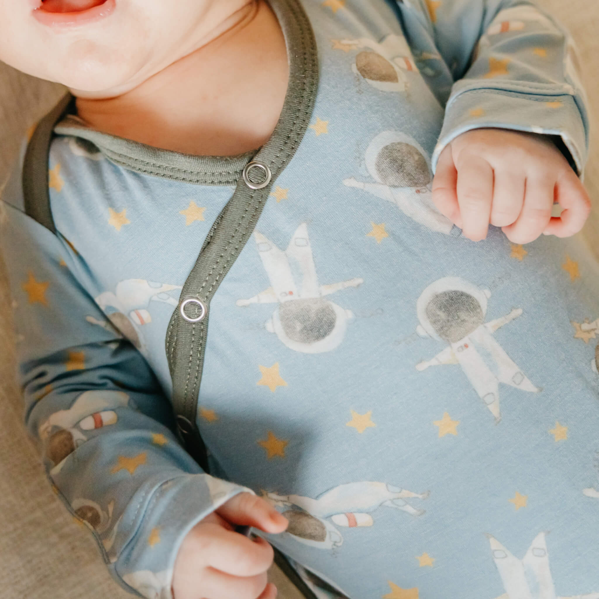 Newborn Knotted Gown - Neil