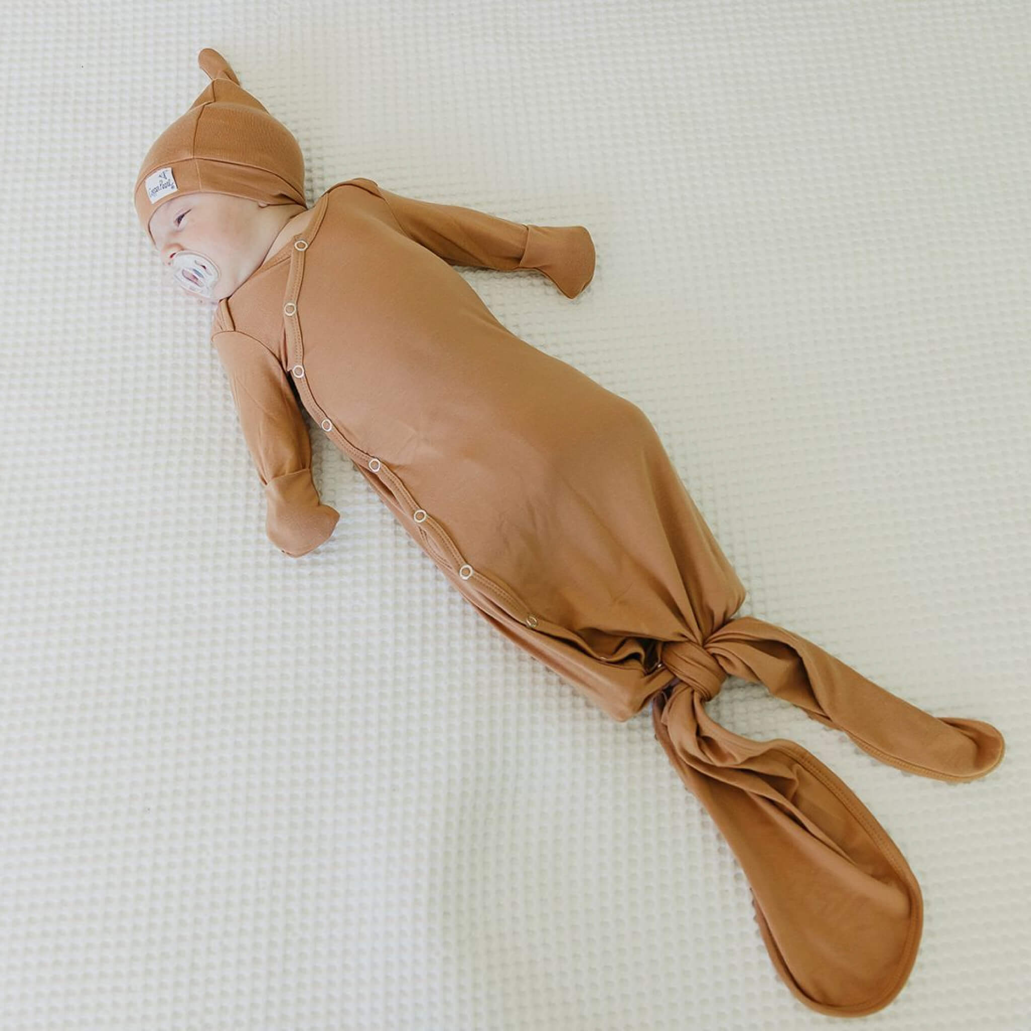 Newborn Knotted Gown - Nova