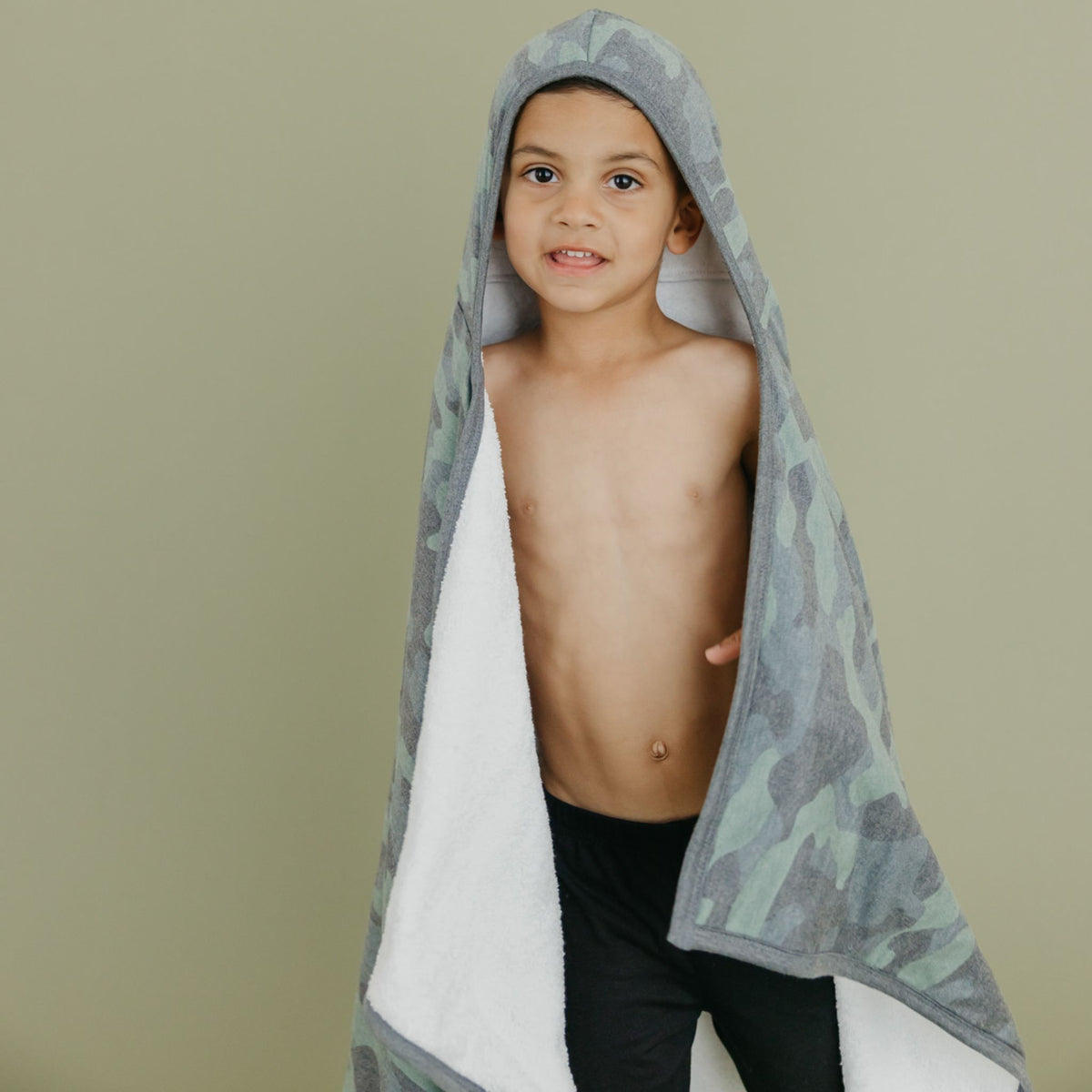 Premium Big Kid Hooded Towel - Hunter