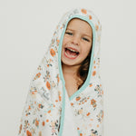 Premium Big Kid Hooded Towel - Mickey Mouse's Boo Bash
