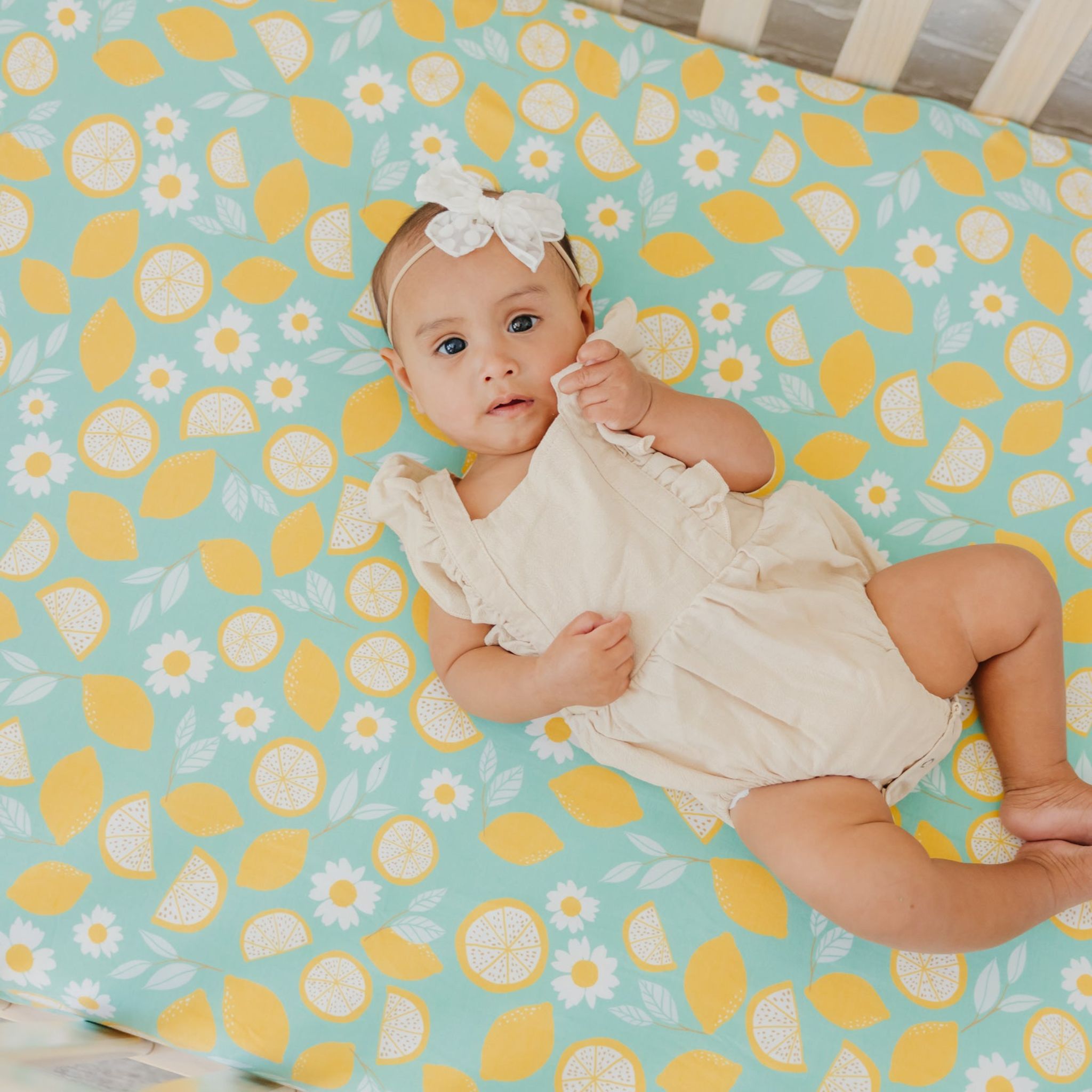 Premium Knit Fitted Crib Sheet - Lemon