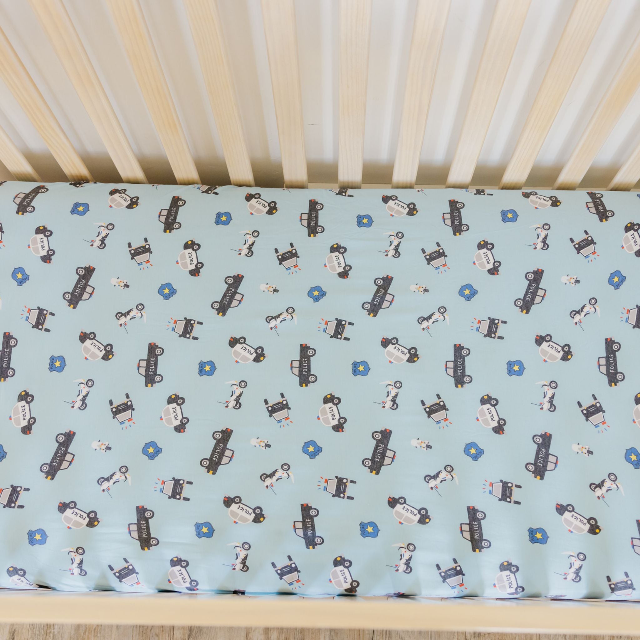 Premium Knit Fitted Crib Sheet - Leo