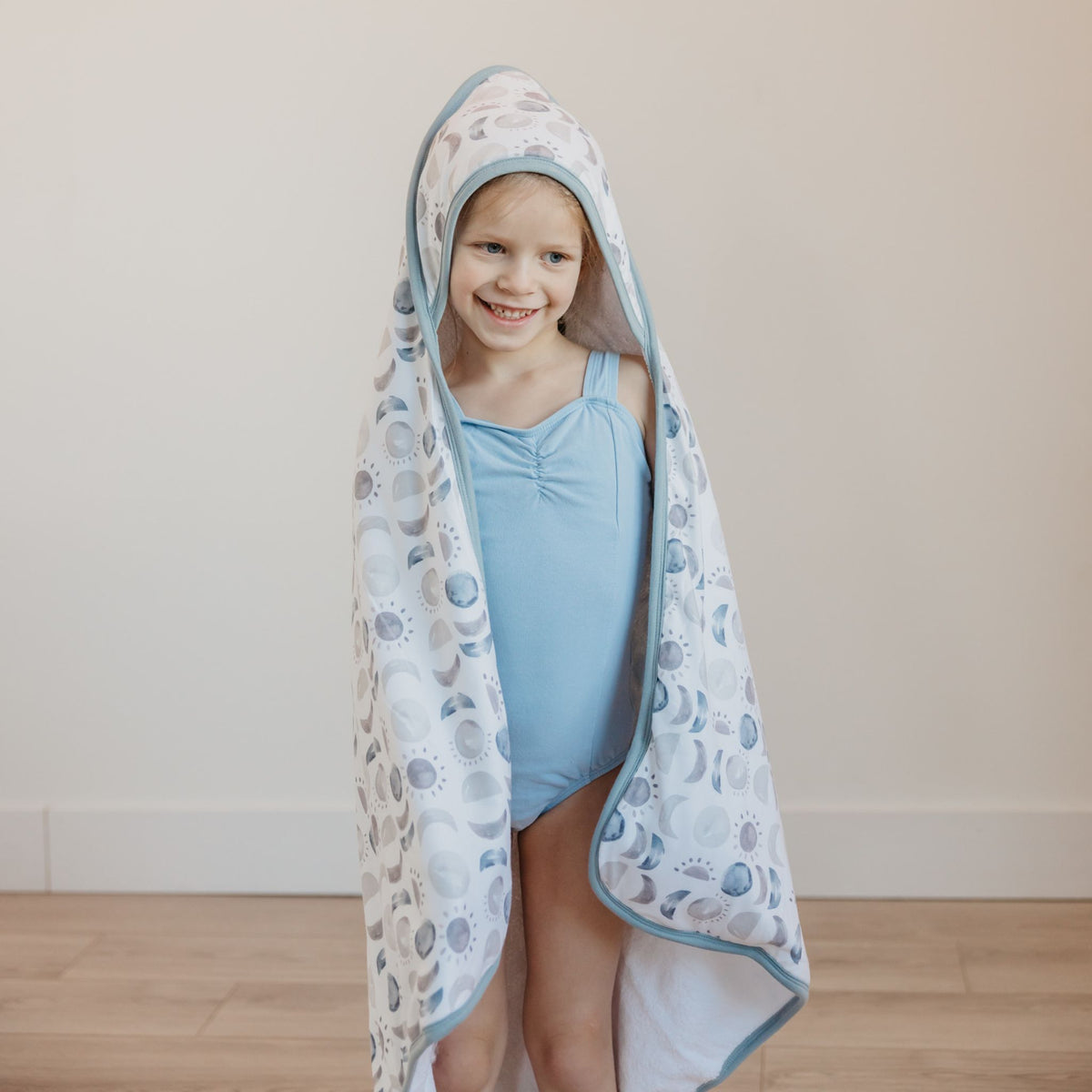 Premium Knit Hooded Towel - Eclipse