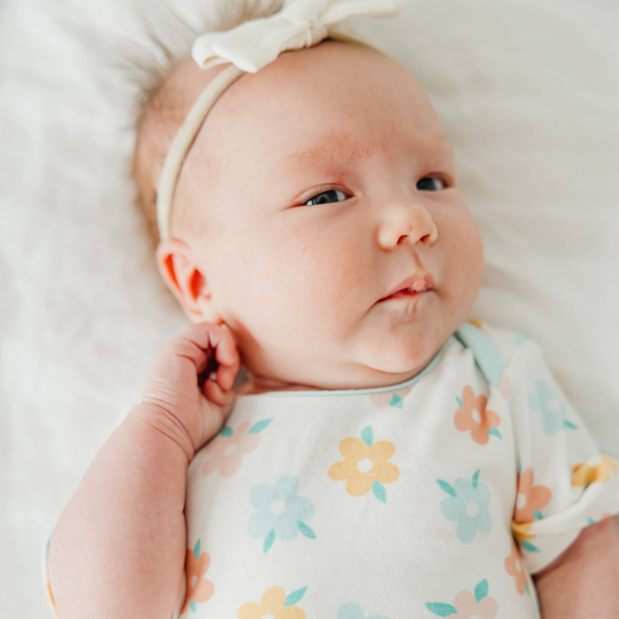 Short Sleeve Bodysuit - Daisy