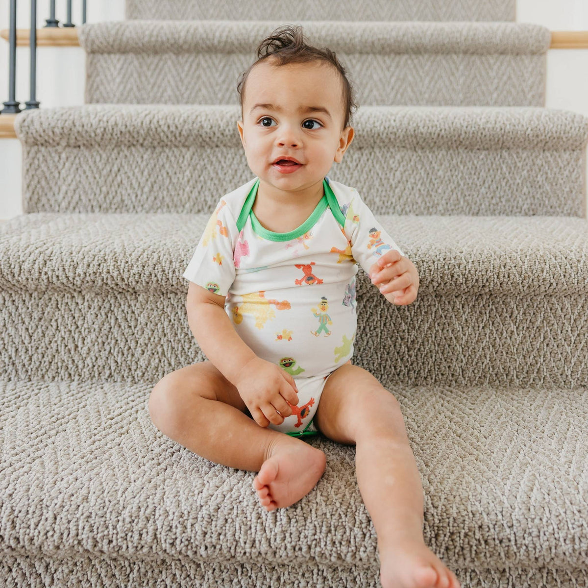 Short Sleeve Bodysuit - Sesame Friends