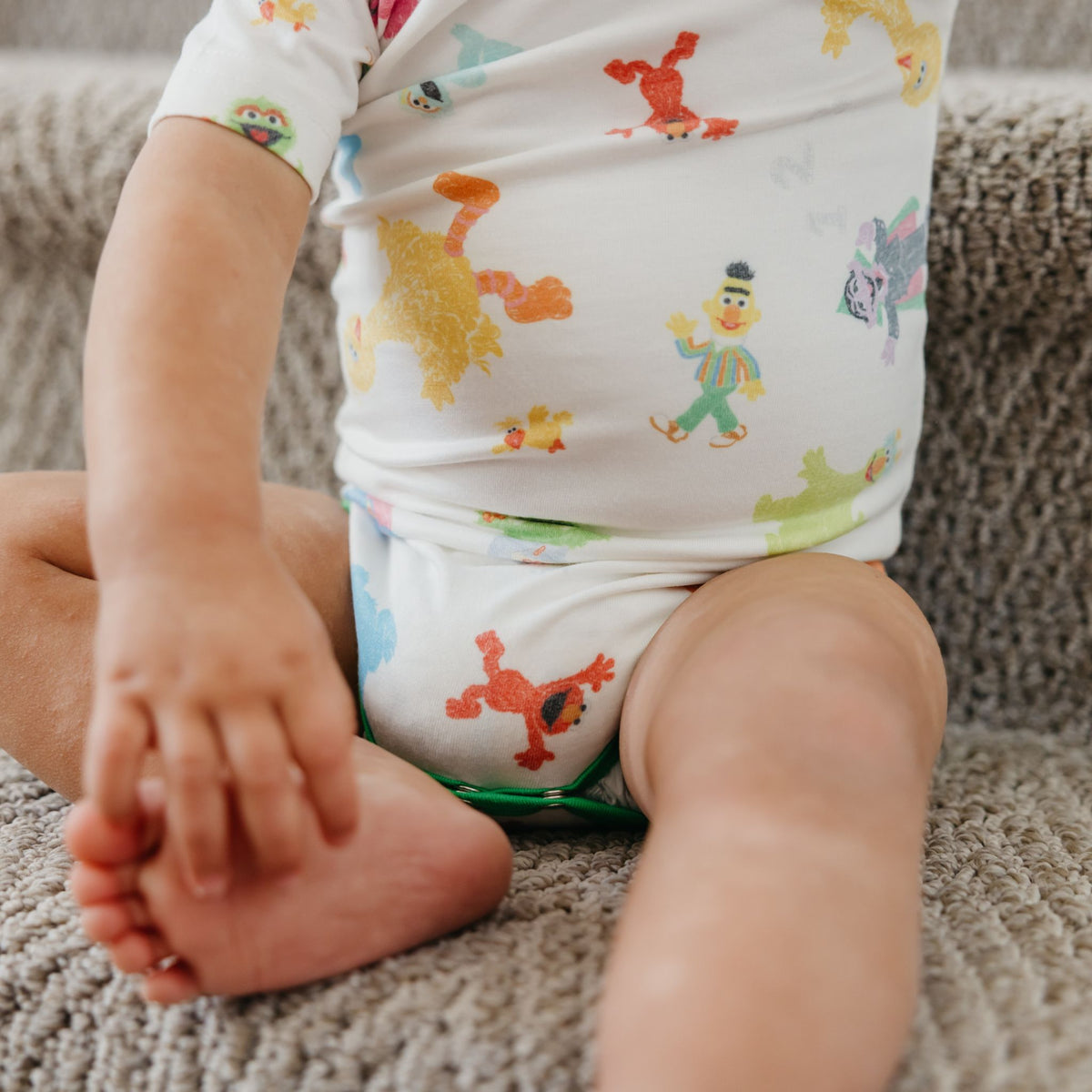 Short Sleeve Bodysuit - Sesame Friends