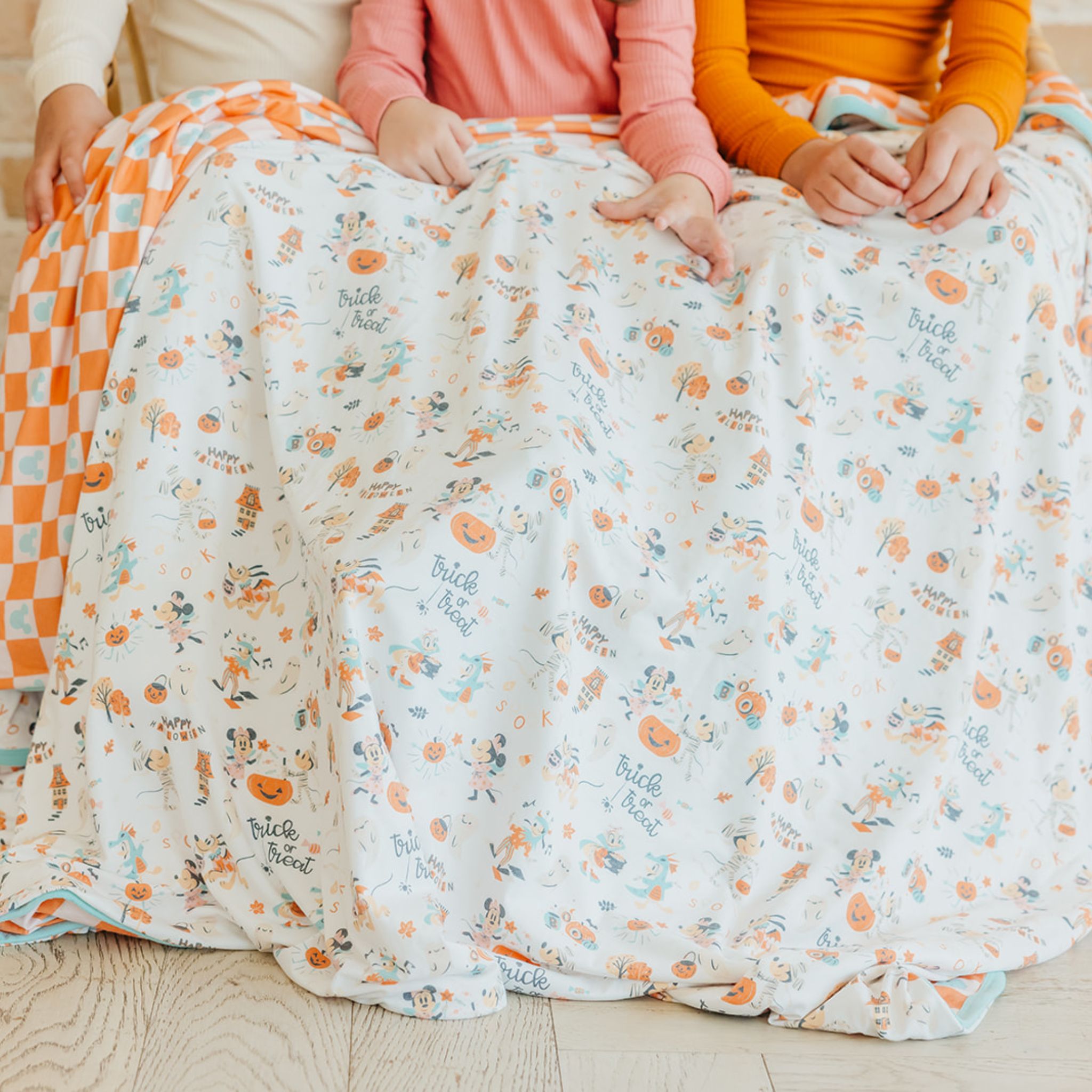 Three-Layer Jumbo Quilt - Mickey Mouse's Boo Bash